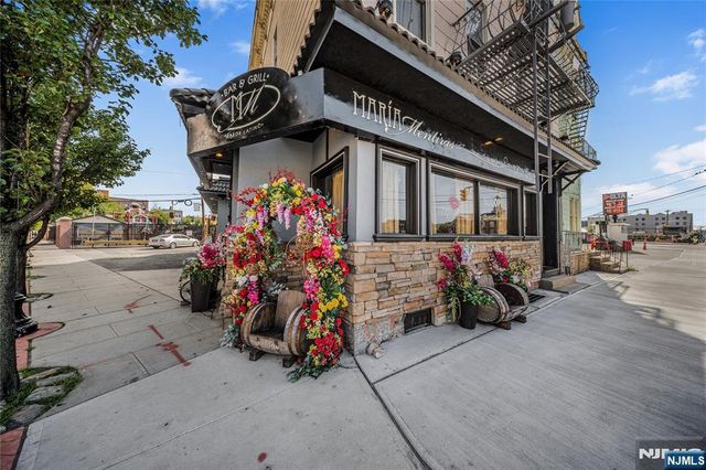 328 32nd Street, Union City, NJ 07087