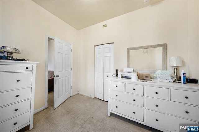 328 32nd Street, Union City, NJ 07087
