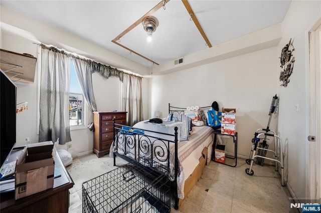 328 32nd Street, Union City, NJ 07087