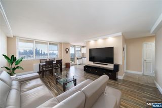 6040 Boulevard East 12D, West New York, NJ 07093
