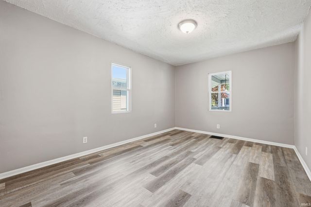 417 S Hutchinson Avenue, Muncie, IN 47303