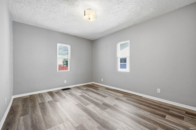 417 S Hutchinson Avenue, Muncie, IN 47303