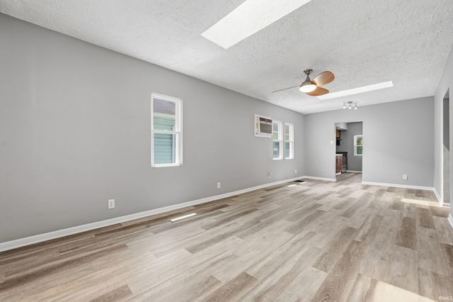 417 S Hutchinson Avenue, Muncie, IN 47303
