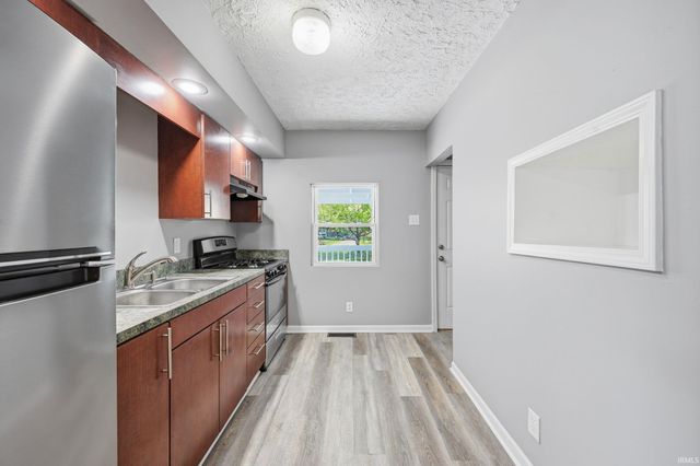 417 S Hutchinson Avenue, Muncie, IN 47303