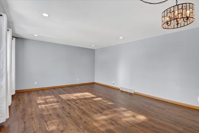 5103 Brookview Road, Rockford, IL 61107