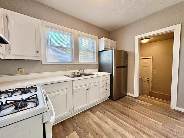 1818 W Indiana Avenue, South Bend, IN 46613
