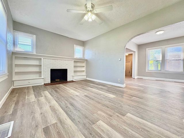 1818 W Indiana Avenue, South Bend, IN 46613