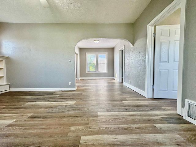 1818 W Indiana Avenue, South Bend, IN 46613