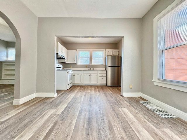 1818 W Indiana Avenue, South Bend, IN 46613