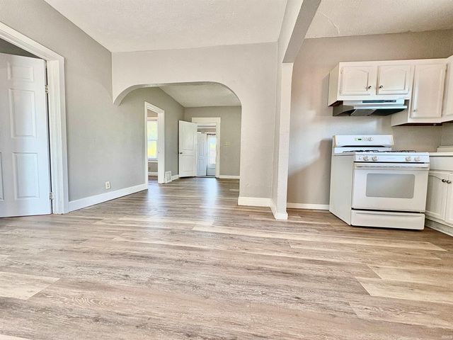 1818 W Indiana Avenue, South Bend, IN 46613