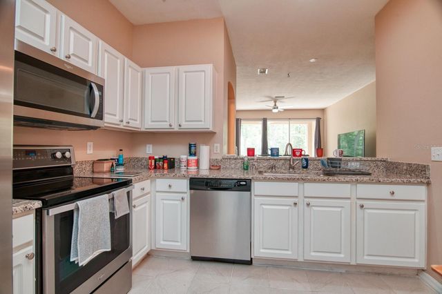 11092 WINDSOR PLACE CIRCLE, Tampa, FL 33626