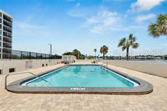 7100 SUNSHINE SKYWAY LANE S 604, St Petersburg, FL 33711