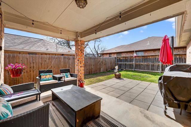 2700 Pollard Street, Fort Worth, TX 76112