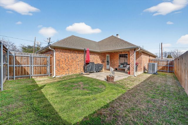 2700 Pollard Street, Fort Worth, TX 76112