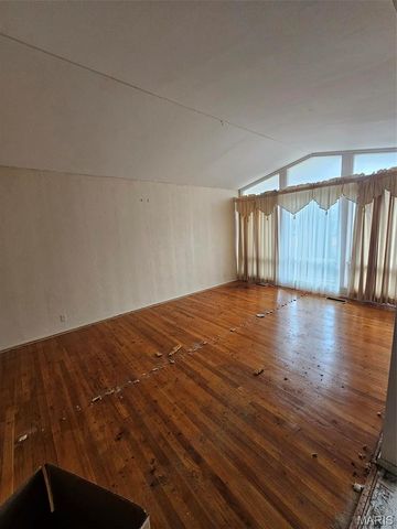 1460 Tremont Drive, Florissant, MO 63033