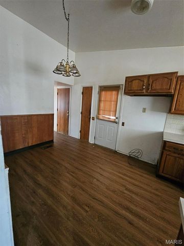 1460 Tremont Drive, Florissant, MO 63033