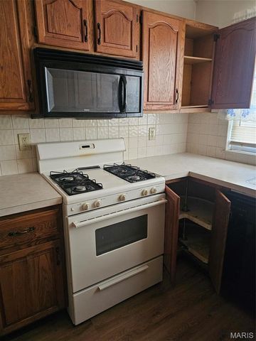 1460 Tremont Drive, Florissant, MO 63033