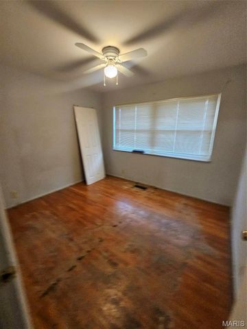 1460 Tremont Drive, Florissant, MO 63033