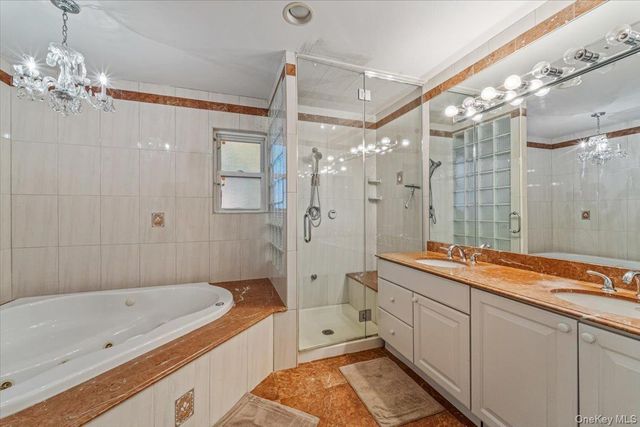 70 Manor Drive A, Great Neck, NY 11020