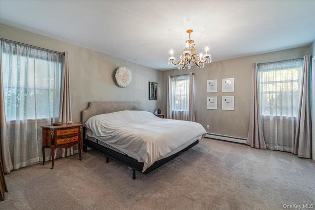 70 Manor Drive A, Great Neck, NY 11020