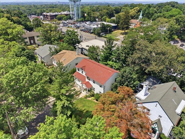 70 Manor Drive A, Great Neck, NY 11020