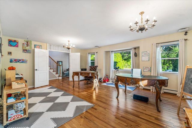 70 Manor Drive A, Great Neck, NY 11020