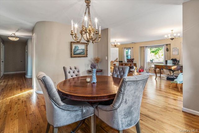 70 Manor Drive A, Great Neck, NY 11020