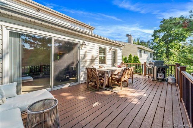 70 Manor Drive A, Great Neck, NY 11020