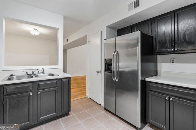 6449 Pinebark Way, Morrow, GA 30260