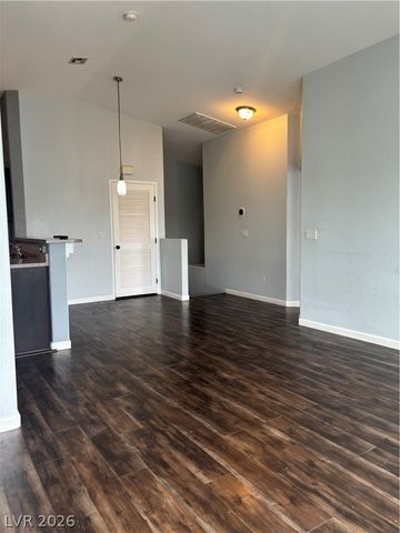 8840 Roping Rodeo Avenue 101, Las Vegas, NV 89178