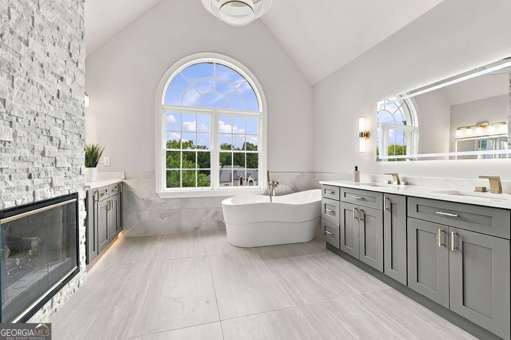 8585 Royal Troon Drive, Duluth, GA 30097 — photo 4