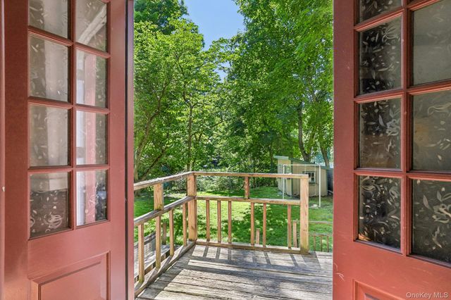 8 Reservoir Road, Stony Point, NY 10980