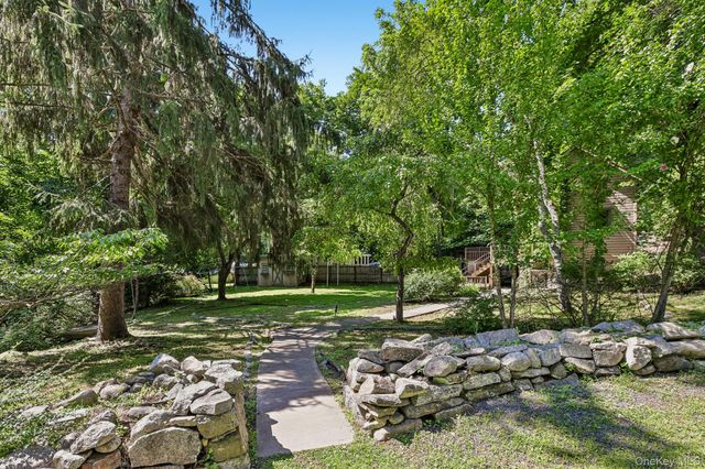 8 Reservoir Road, Stony Point, NY 10980