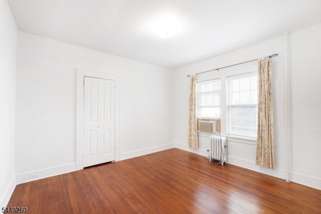 57 Pine St, Millburn Twp., NJ 07041