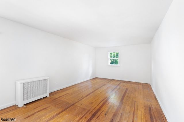 57 Pine St, Millburn Twp., NJ 07041
