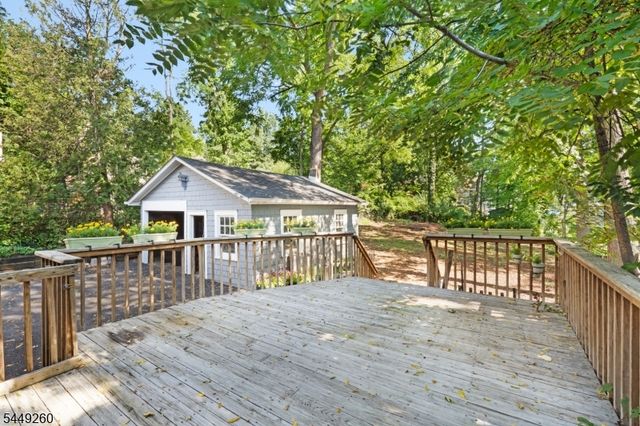 57 Pine St, Millburn Twp., NJ 07041