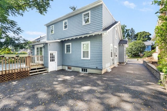 57 Pine St, Millburn Twp., NJ 07041