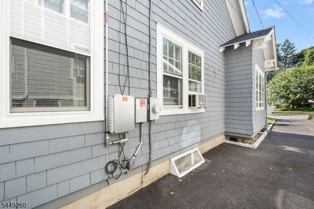 57 Pine St, Millburn Twp., NJ 07041