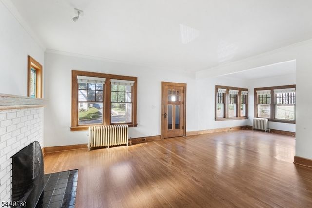 57 Pine St, Millburn Twp., NJ 07041