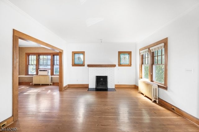 57 Pine St, Millburn Twp., NJ 07041