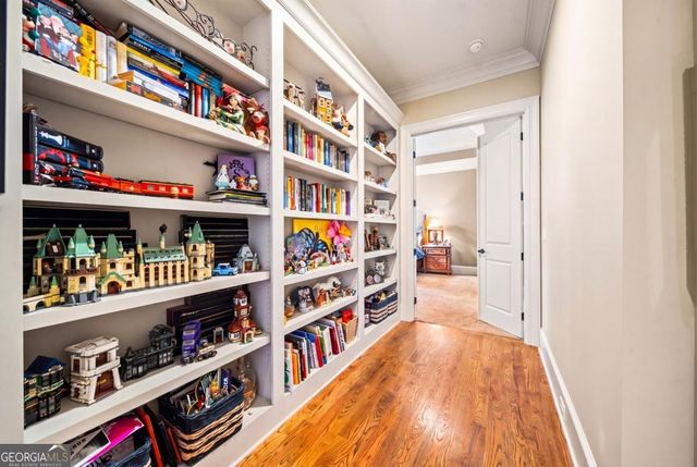 1032 Windsor Green Drive, Canton, GA 30115