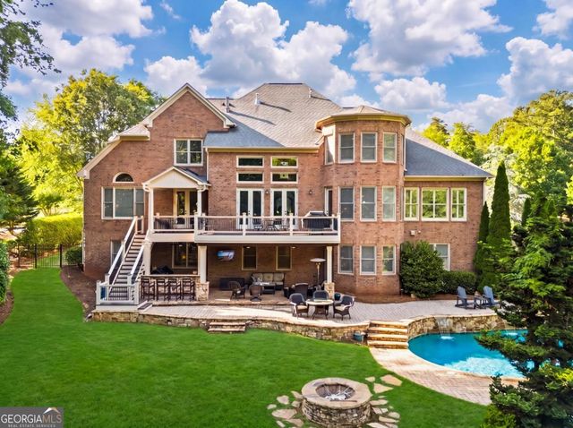 1032 Windsor Green Drive, Canton, GA 30115