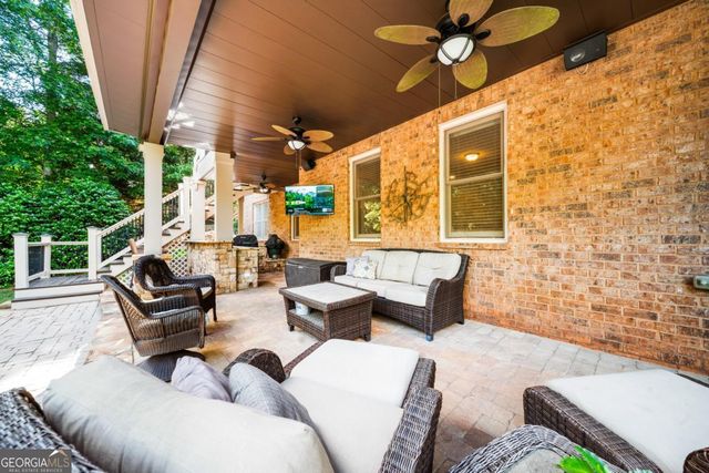 1032 Windsor Green Drive, Canton, GA 30115