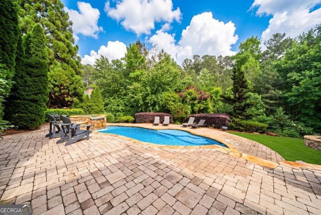 1032 Windsor Green Drive, Canton, GA 30115