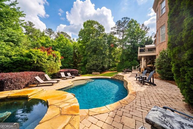 1032 Windsor Green Drive, Canton, GA 30115