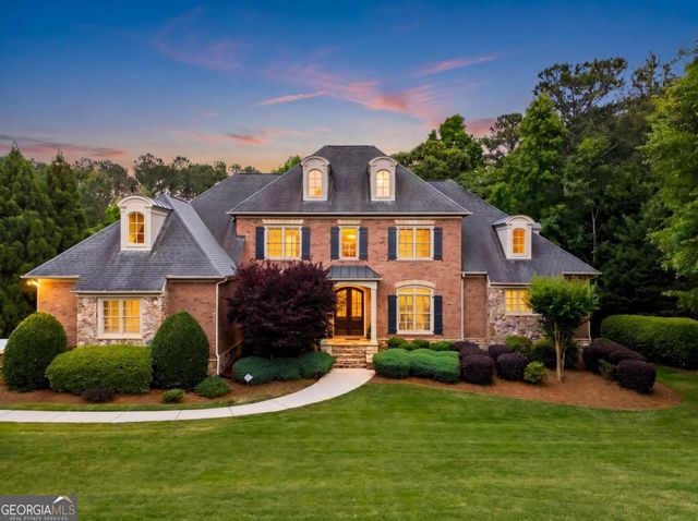 1032 Windsor Green Drive, Canton, GA 30115