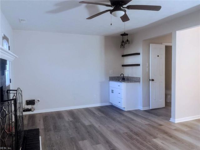 1354 Hafford RD, Virginia Beach, VA 23464