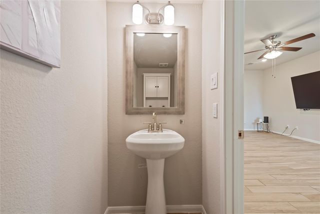 5605 Hyde Park Drive, Pasadena, TX 77505