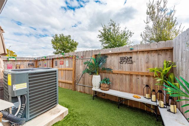 5605 Hyde Park Drive, Pasadena, TX 77505