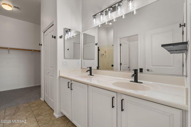 2028 E River Rd Unit 203, Tucson, AZ 85718